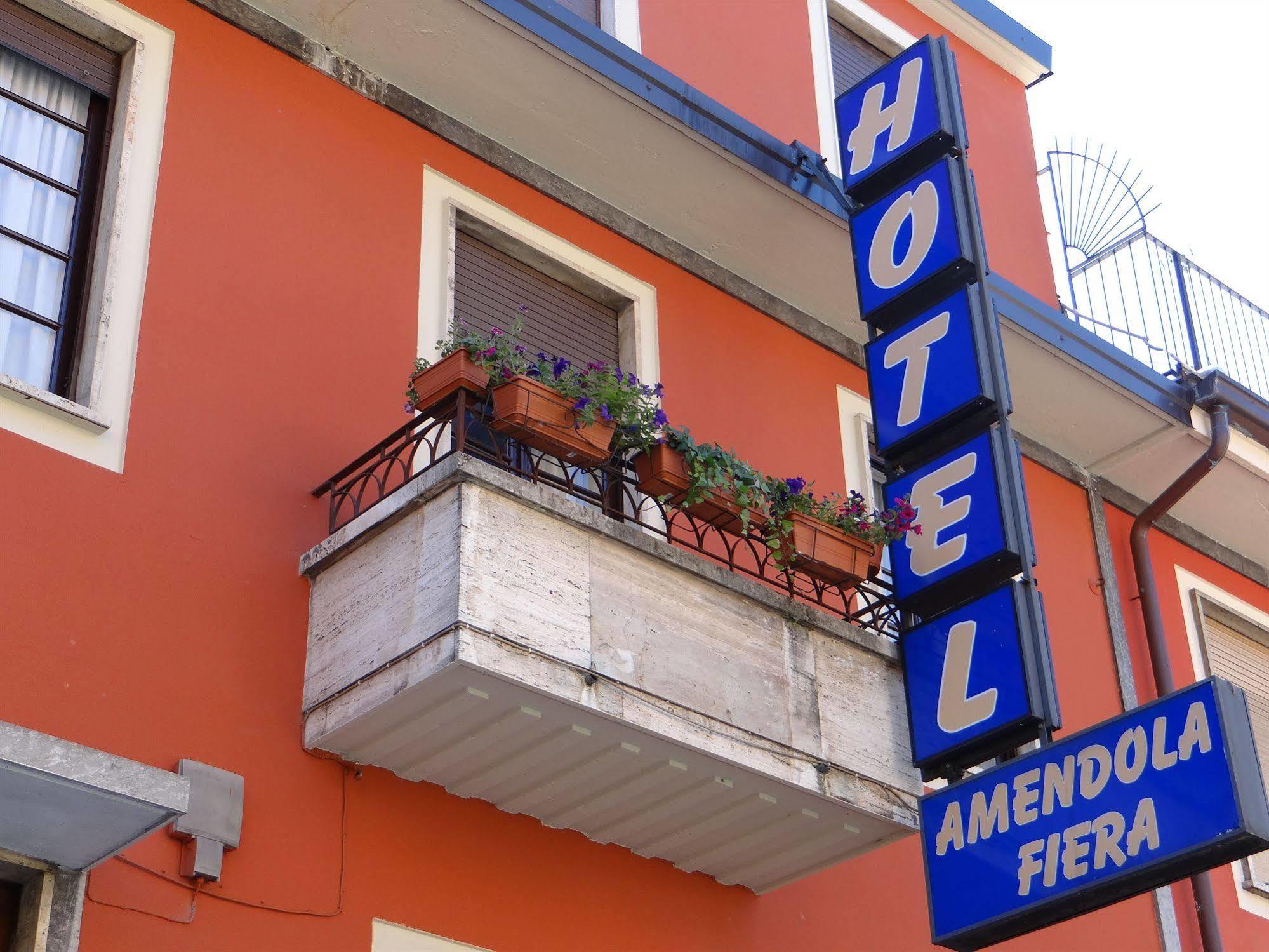 Hotel Amendola Fiera Milán Exterior foto
